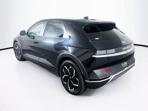 Abyss Black 2024 Hyundai IONIQ 5 SE