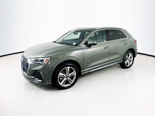 2022 Audi Q3 45 S line Premium Plus