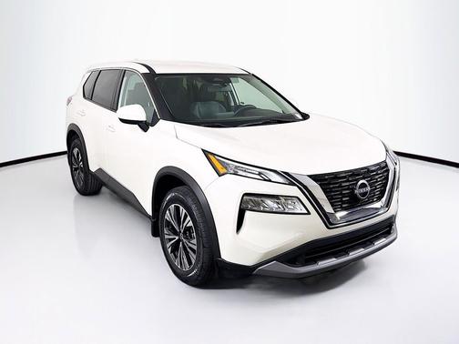 Pearl White Tricoat 2023 Nissan Rogue SV