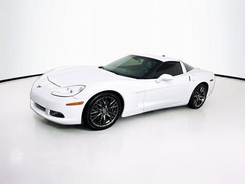 Arctic White 2005 Chevrolet Corvette Base