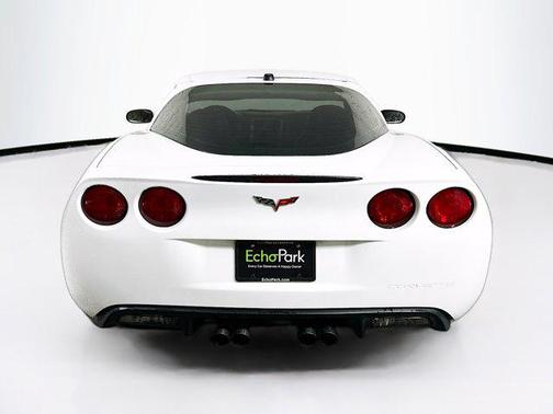 Arctic White 2005 Chevrolet Corvette Base