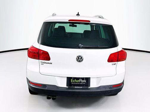 2016 Volkswagen Tiguan SE