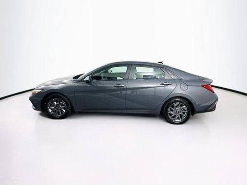 2024 Hyundai ELANTRA HEV Blue