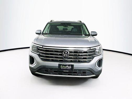 2025 Volkswagen Atlas 2.0T SE w/Technology 4MOTION