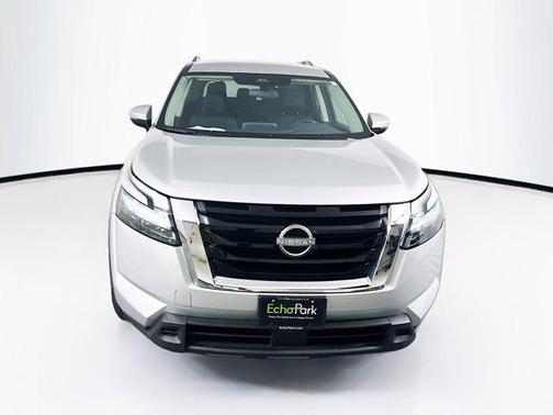 2024 Nissan Pathfinder SV FWD