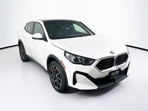White 2025 BMW X2 xDrive28i