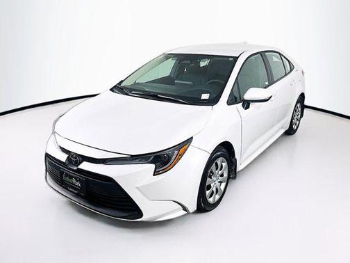 Wind Chill Pearl 2025 Toyota Corolla LE