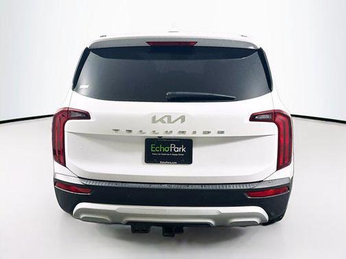 2022 Kia Telluride LX