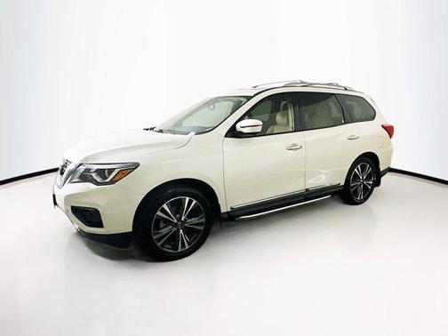 2020 Nissan Pathfinder Platinum 2WD