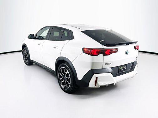 2025 BMW X2 xDrive28i