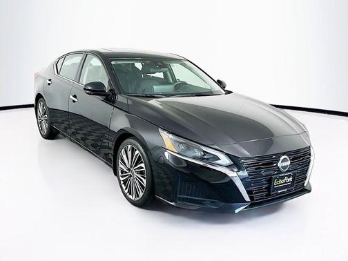 Super Black 2023 Nissan Altima 2.5 SL