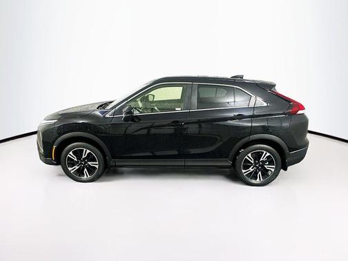 Labrador Black Pearl 2023 Mitsubishi Eclipse Cross SE