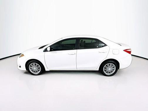 Super White 2017 Toyota Corolla LE