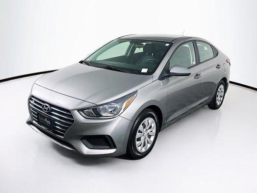 2022 Hyundai Accent SE