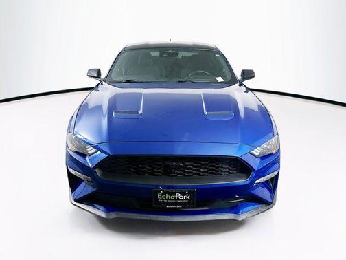 2022 Ford Mustang EcoBoost