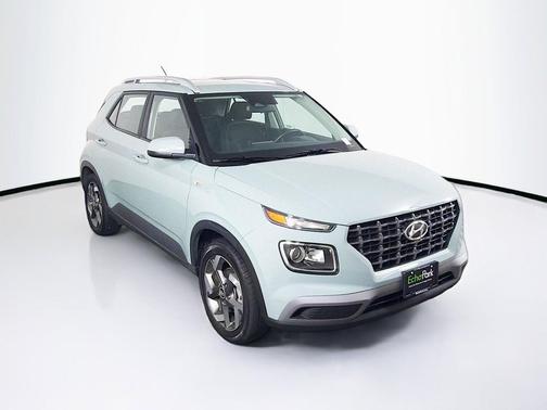 Mirage Green 2025 Hyundai VENUE SEL