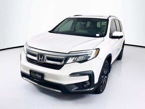 2022 Honda Pilot Touring 8-Passenger