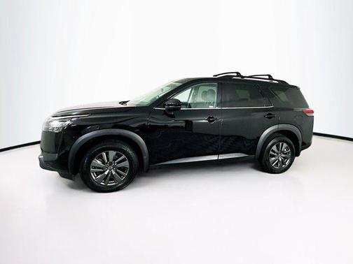 2024 Nissan Pathfinder SV 4WD