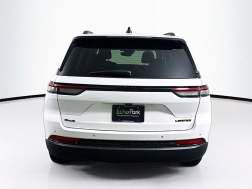 Bright White Clearcoat 2023 Jeep Grand Cherokee Limited