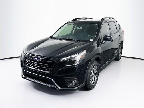 Crystal Black Silica 2024 Subaru Forester Premium