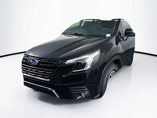 Crystal Black Silica 2024 Subaru Forester Premium