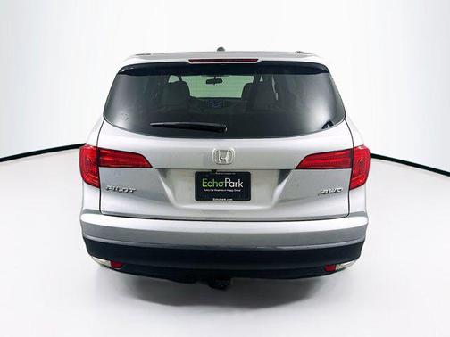 2017 Honda Pilot EX