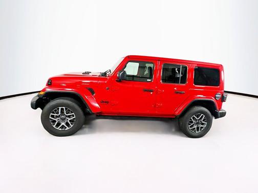 Firecracker Red Clearcoat 2025 Jeep Wrangler 4-Door Sahara 4x4
