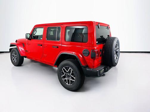 Firecracker Red Clearcoat 2025 Jeep Wrangler 4-Door Sahara 4x4