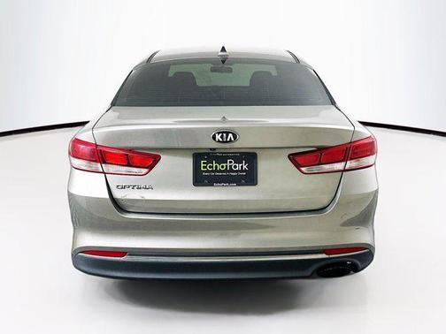 Titanium Silver 2017 Kia Optima LX
