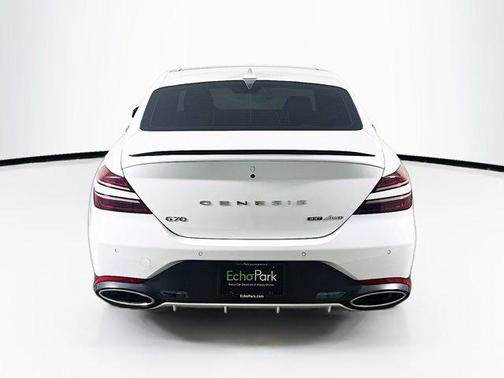 2022 Genesis G70 3.3T AWD
