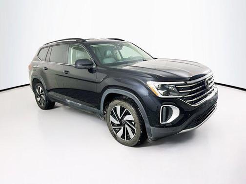 2025 Volkswagen Atlas 2.0T SE w/Technology 4MOTION