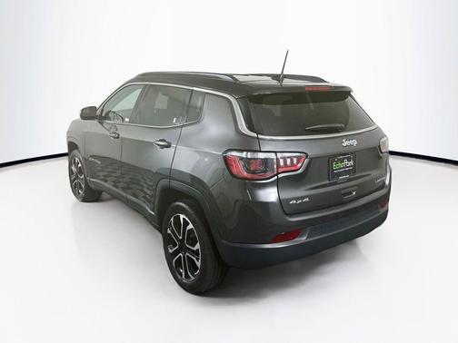 Granite Crystal Metallic Clearcoat 2022 Jeep Compass Limited