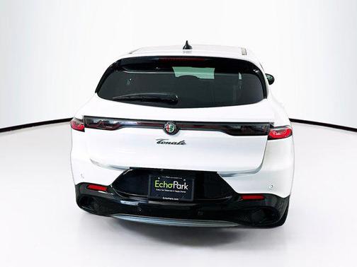 Milano White 2024 Alfa Romeo Tonale Ti