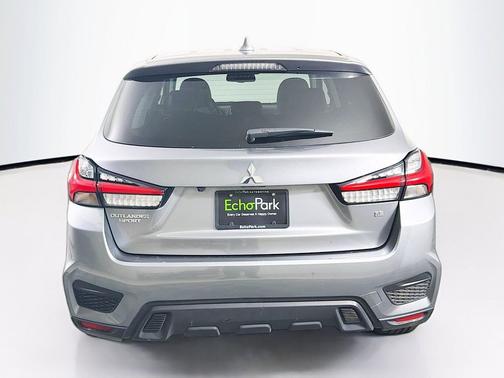 Mercury Gray Metallic 2024 Mitsubishi Outlander Sport SE