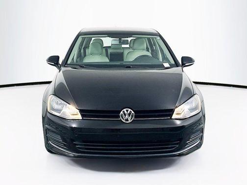 2017 Volkswagen Golf TSI S 4-Door
