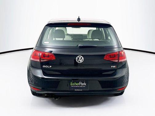 2017 Volkswagen Golf TSI S 4-Door