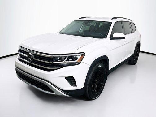 2022 Volkswagen Atlas 2.0T SE w/Technology