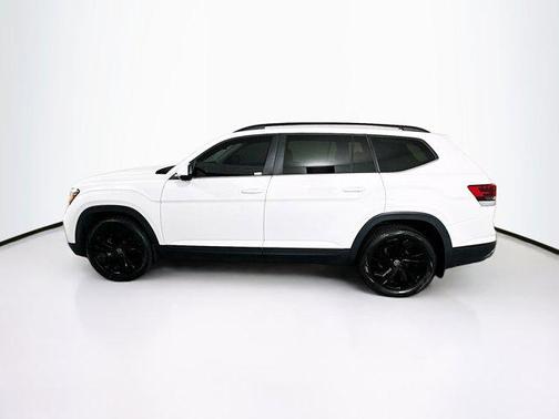 2022 Volkswagen Atlas 2.0T SE w/Technology