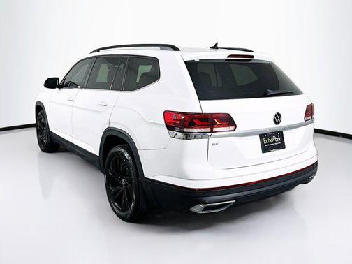 2022 Volkswagen Atlas 2.0T SE w/Technology