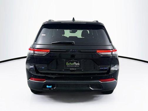 2022 Jeep Grand Cherokee 4xe Trailhawk