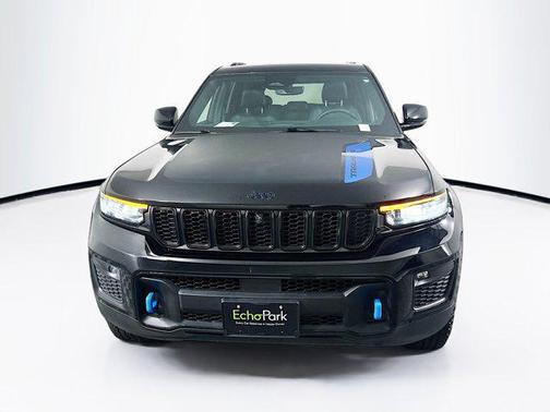 2022 Jeep Grand Cherokee 4xe Trailhawk