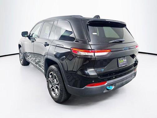 2022 Jeep Grand Cherokee 4xe Trailhawk