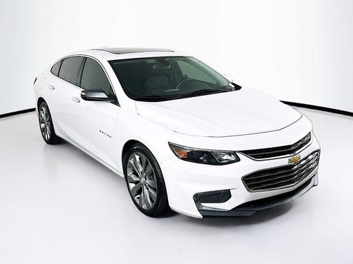 Summit White 2018 Chevrolet Malibu Premier