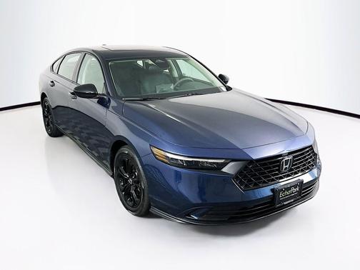 Meteorite Gray Metallic 2025 Honda Accord SE