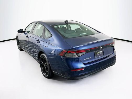 Meteorite Gray Metallic 2025 Honda Accord SE