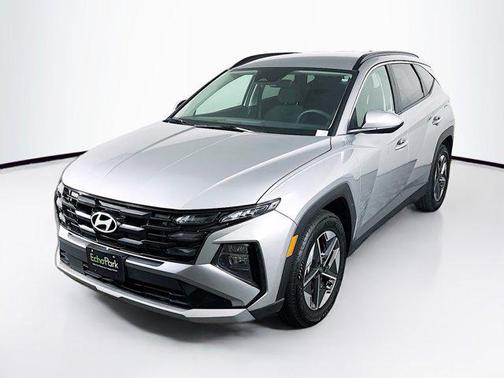 Shimmering Silver 2025 Hyundai TUCSON SEL