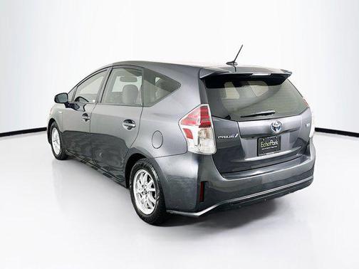 2016 Toyota Prius v Four