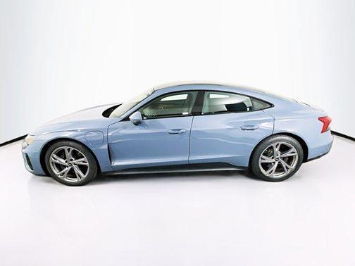 Kemora Gray Metallic 2023 Audi e-tron GT Premium Plus quattro