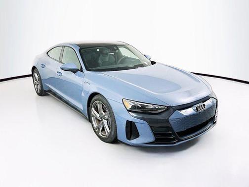 Kemora Gray Metallic 2023 Audi e-tron GT Premium Plus quattro