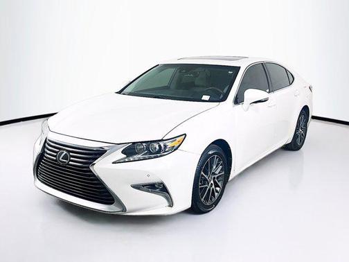 2017 Lexus ES 350 Base